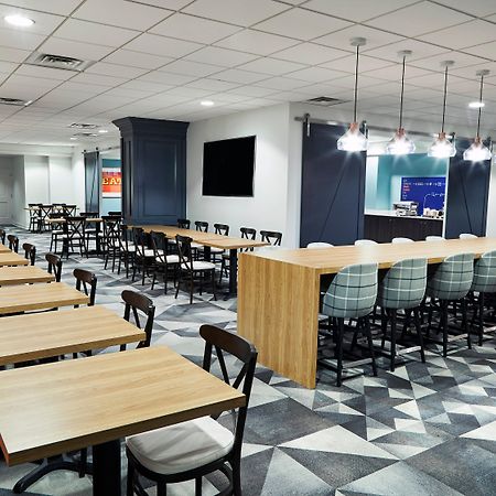 Holiday Inn Express Nashville-Downtown - Broadway By Ihg Exteriör bild