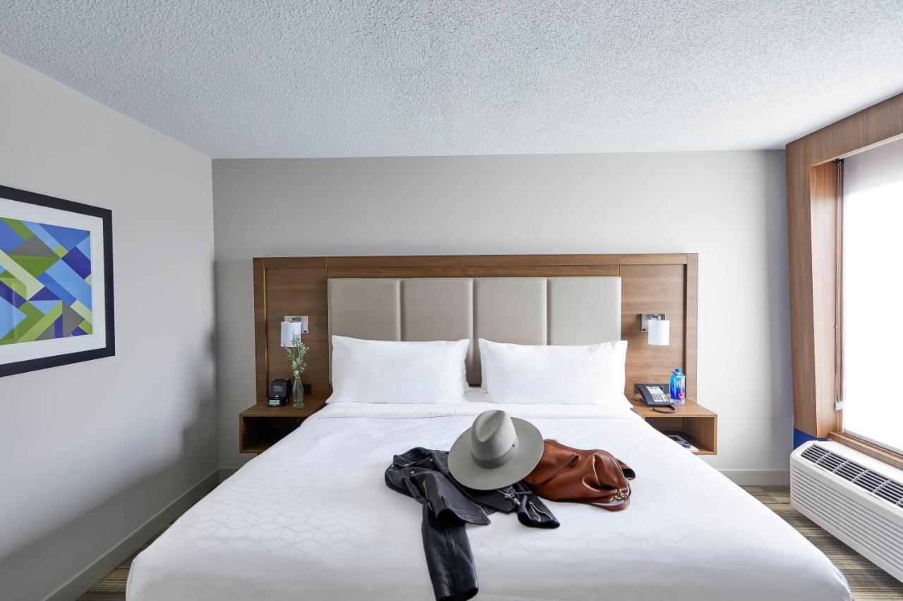 Holiday Inn Express Nashville-Downtown - Broadway By Ihg Rum bild