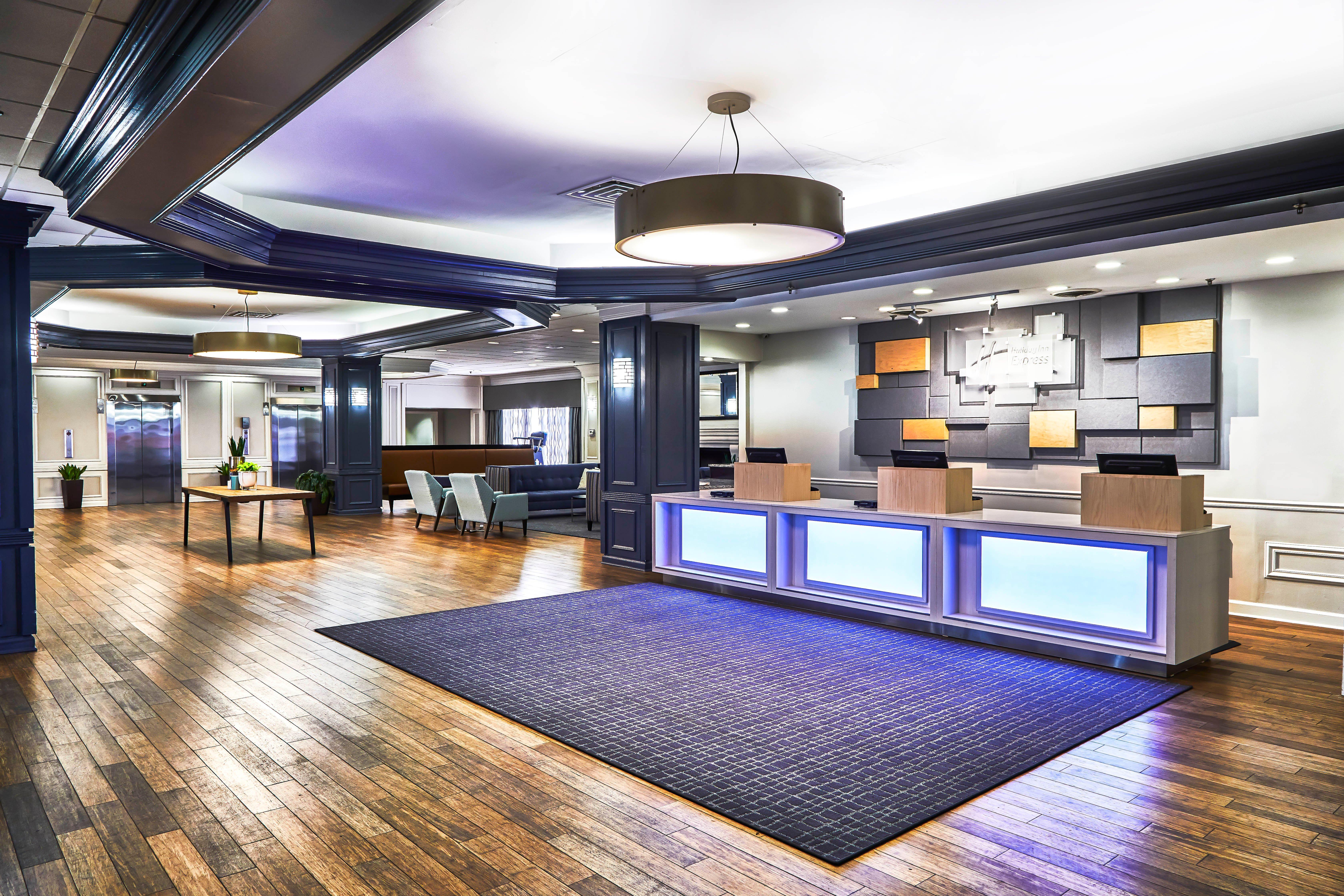Holiday Inn Express Nashville-Downtown - Broadway By Ihg Exteriör bild