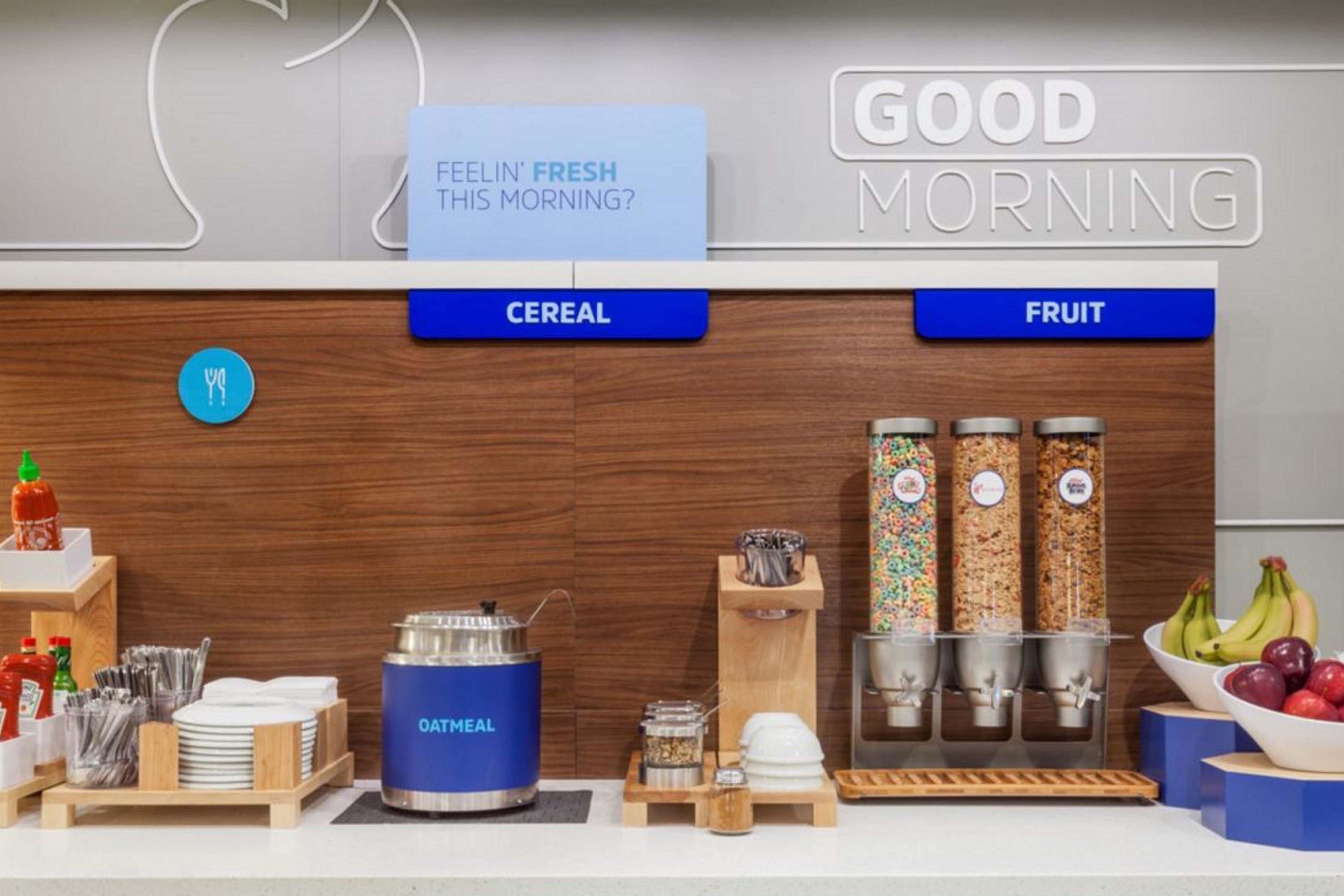 Holiday Inn Express Nashville-Downtown - Broadway By Ihg Exteriör bild