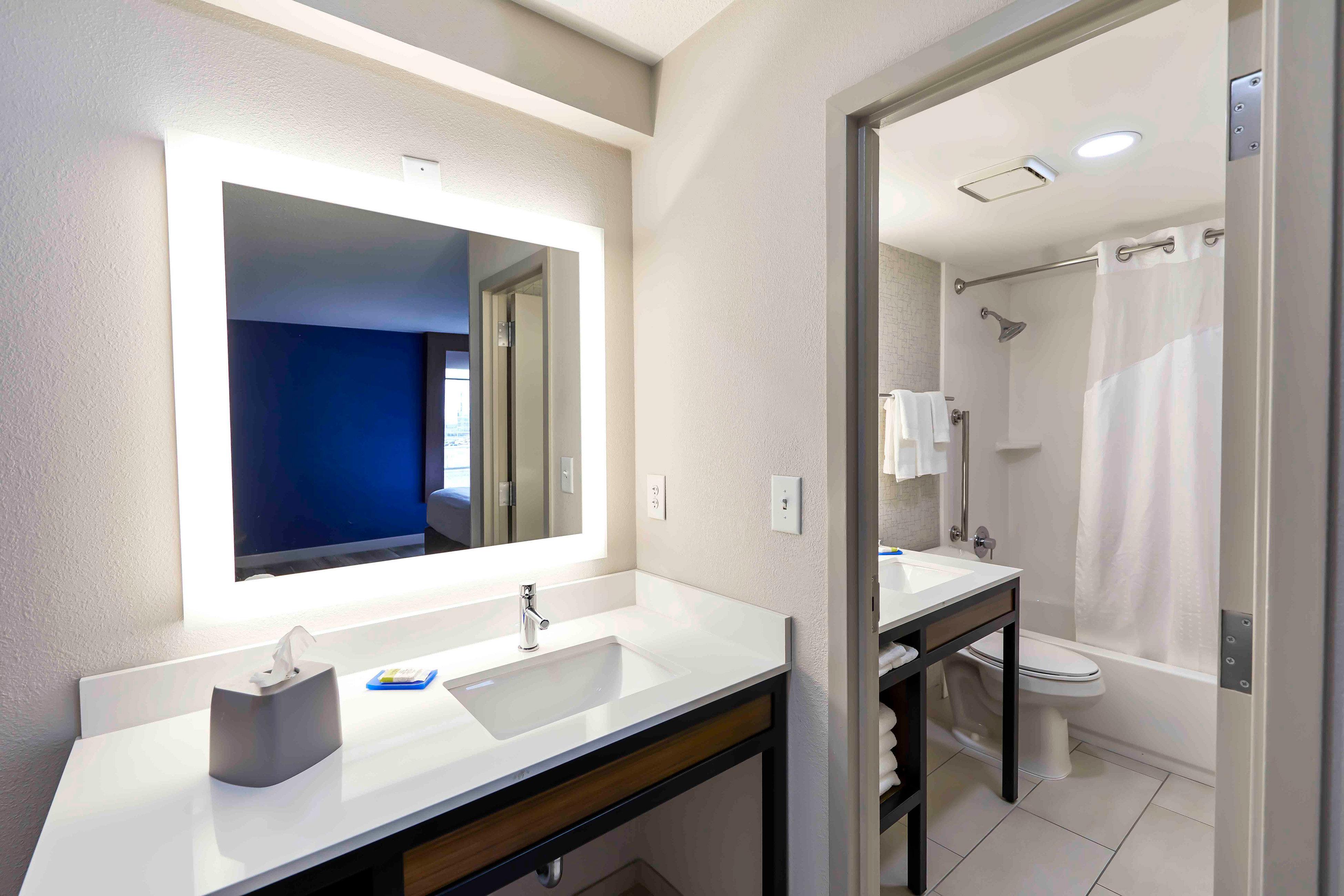Holiday Inn Express Nashville-Downtown - Broadway By Ihg Exteriör bild