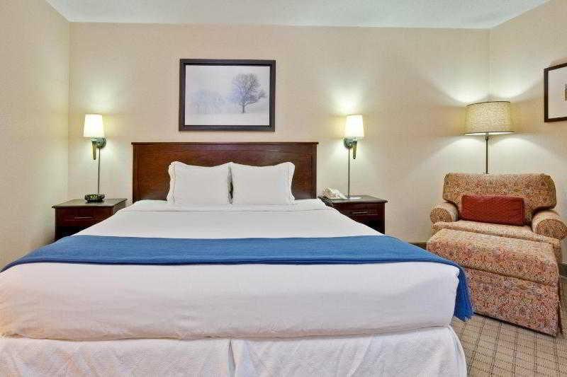 Holiday Inn Express Nashville-Downtown - Broadway By Ihg Rum bild