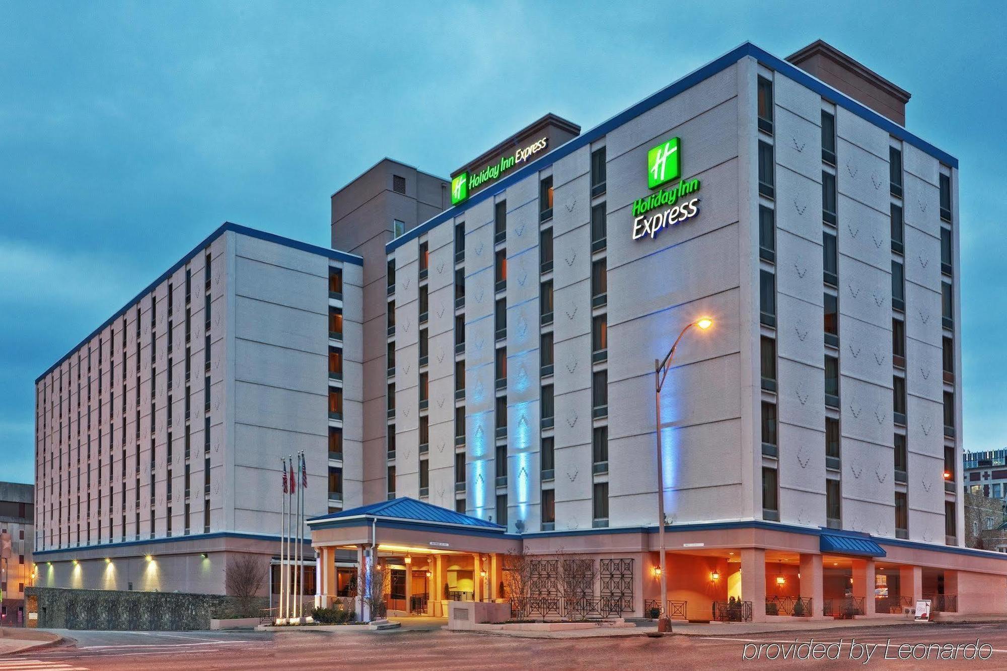 Holiday Inn Express Nashville-Downtown - Broadway By Ihg Exteriör bild